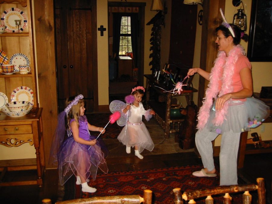 Mother+of+two%2C+Kristin+Yeary%2C+dancing+in+a+full+fairy+costume+just+to+please+her+daughters.