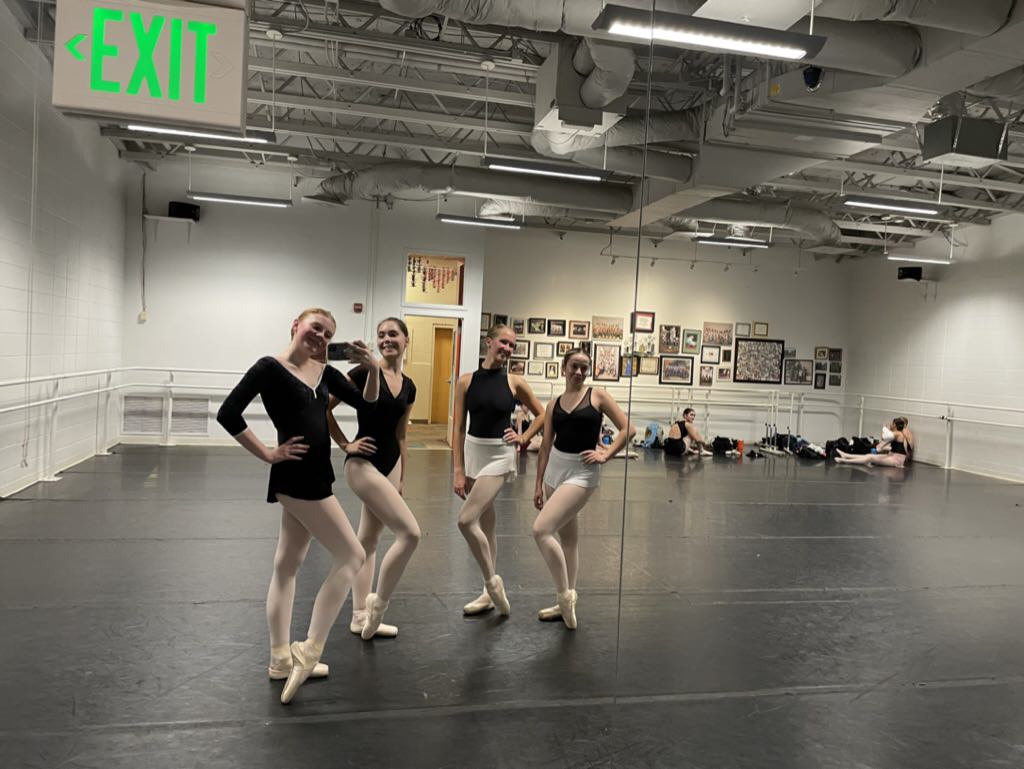 Aspen Santa Fe Ballet school students after class.