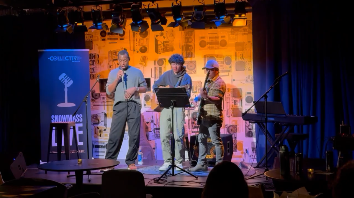 Three performers, each from three different acts, coming together onstage at the Collective to perform a rendition of [Sittin’ On] the Dock of the Bay. 